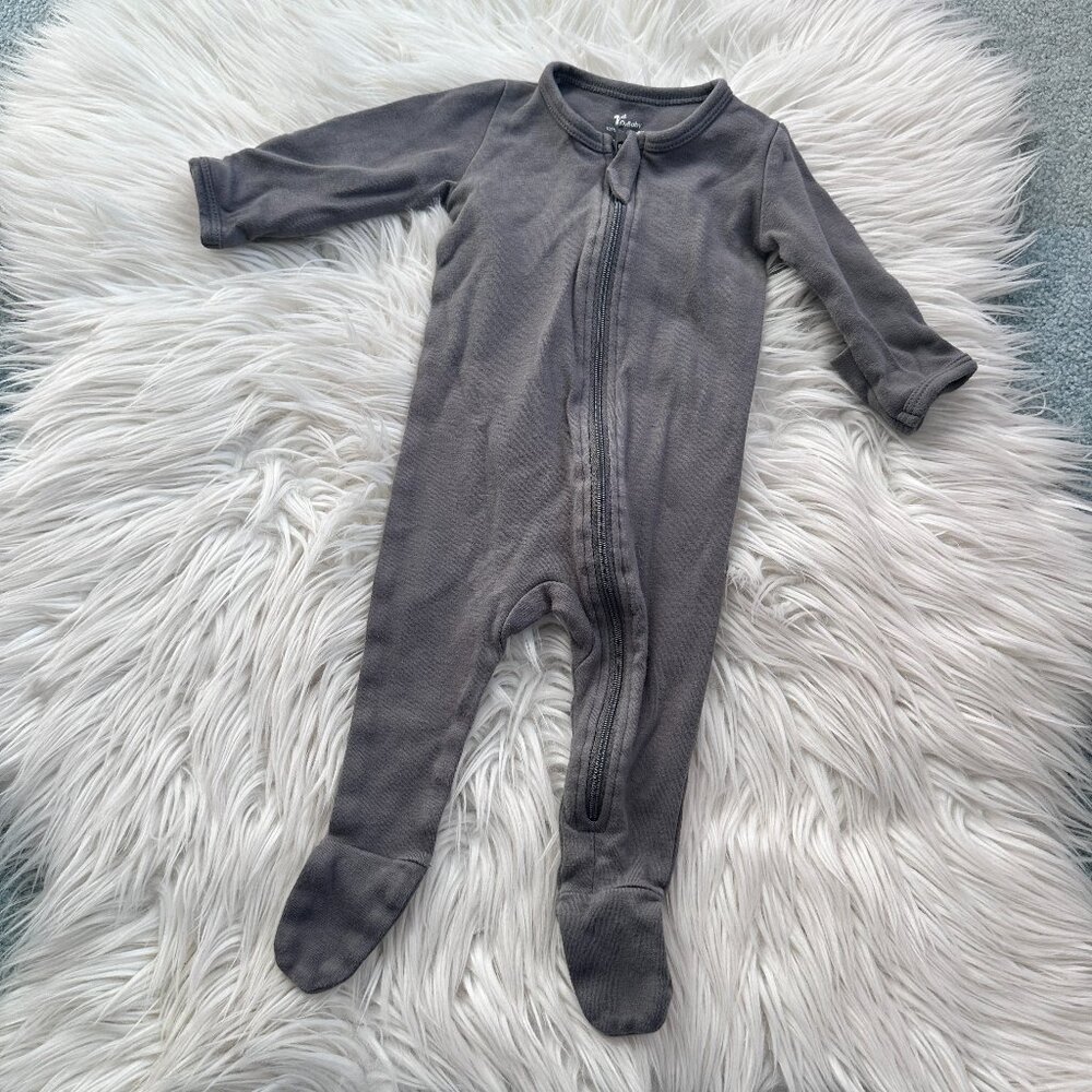 02 Baby organic cotton footie size 0-3 months